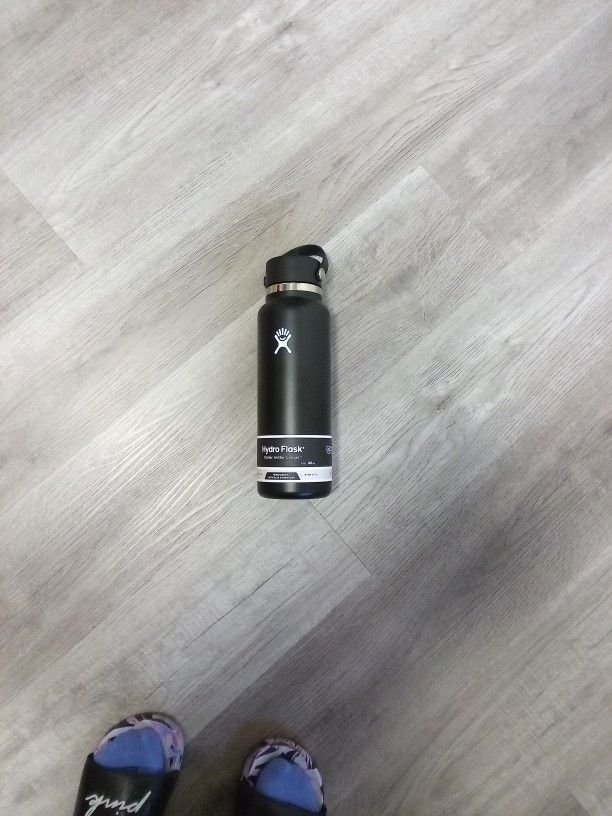Hydro Flask Black 40 Oz Wide Flex Straw Cap