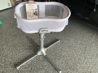 HALO Bassinest Swivel Sleeper