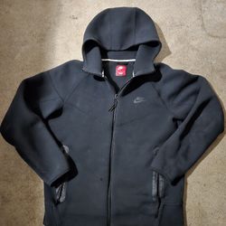 Men's Black Nike Tech Hoodie Medium