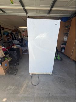 Kenmore Freezer Full Size 14.1 cu ft