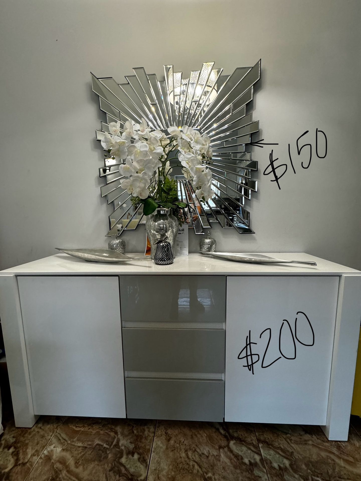 Decorative Mirror And Buffet Table 