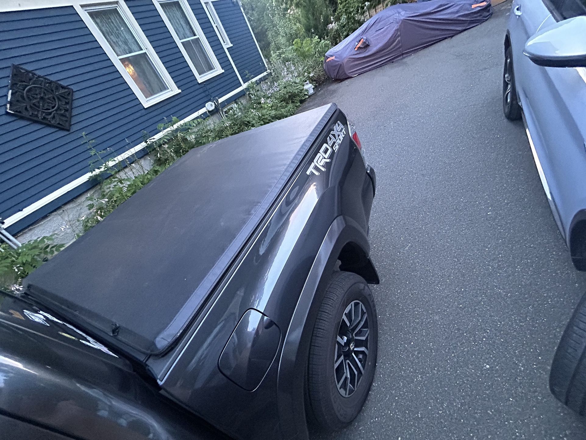 Rough Country Bed Cover 2022 Toyota Tacoma