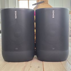 Sonos Move Pair of Smart Portable WiFi & Bluetooth Speakers - Good Condition w/few cosmetic details