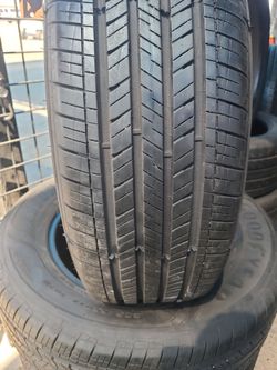 4. 225/65/17. Goodyear 90%