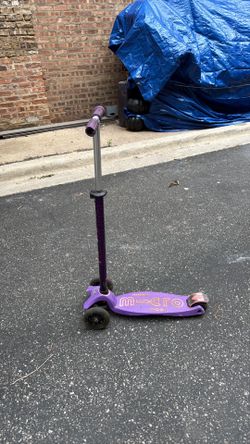 Purple maxi scooter