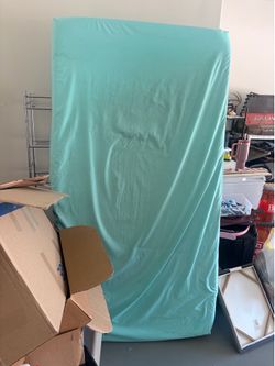 Twin mattress
