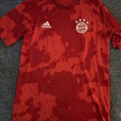 Size Men’s Small Bayern Munich Training Kit 