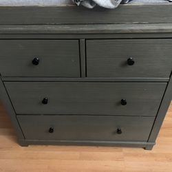 Dresser With Changing Table On Top