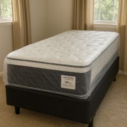 Brand New Twin Size Mattress 14” Pillow Top, Premium Comfort at the Best Price, Delivery Available, Call or Message Us Today