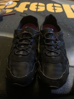 Woman’s Skechers tenis shoes