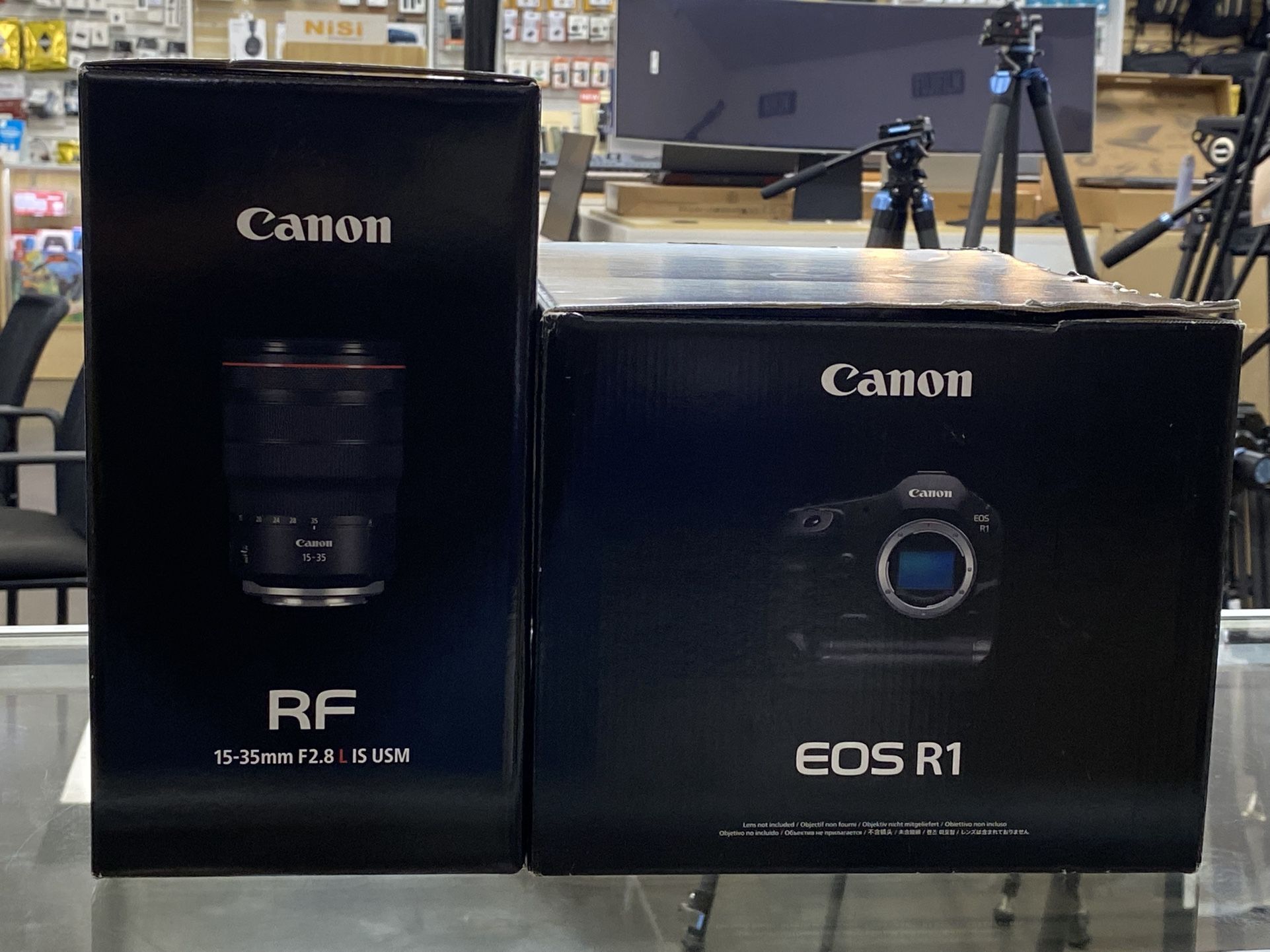 Canon R1 + Canon RF 15-35mm 
