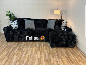 Midnight Madness Sectional 🌸 $39 Down Payment We have all the furniture you need at the most affordable price 👍🏼