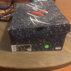 Jordan 4 Retro 