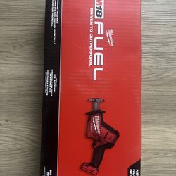 Milwaukee M18 FUEL 18V HACKZALL   (Tool-Only