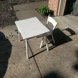 Child Desk & Chair