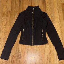Lululemon Define Cropped Jacket
