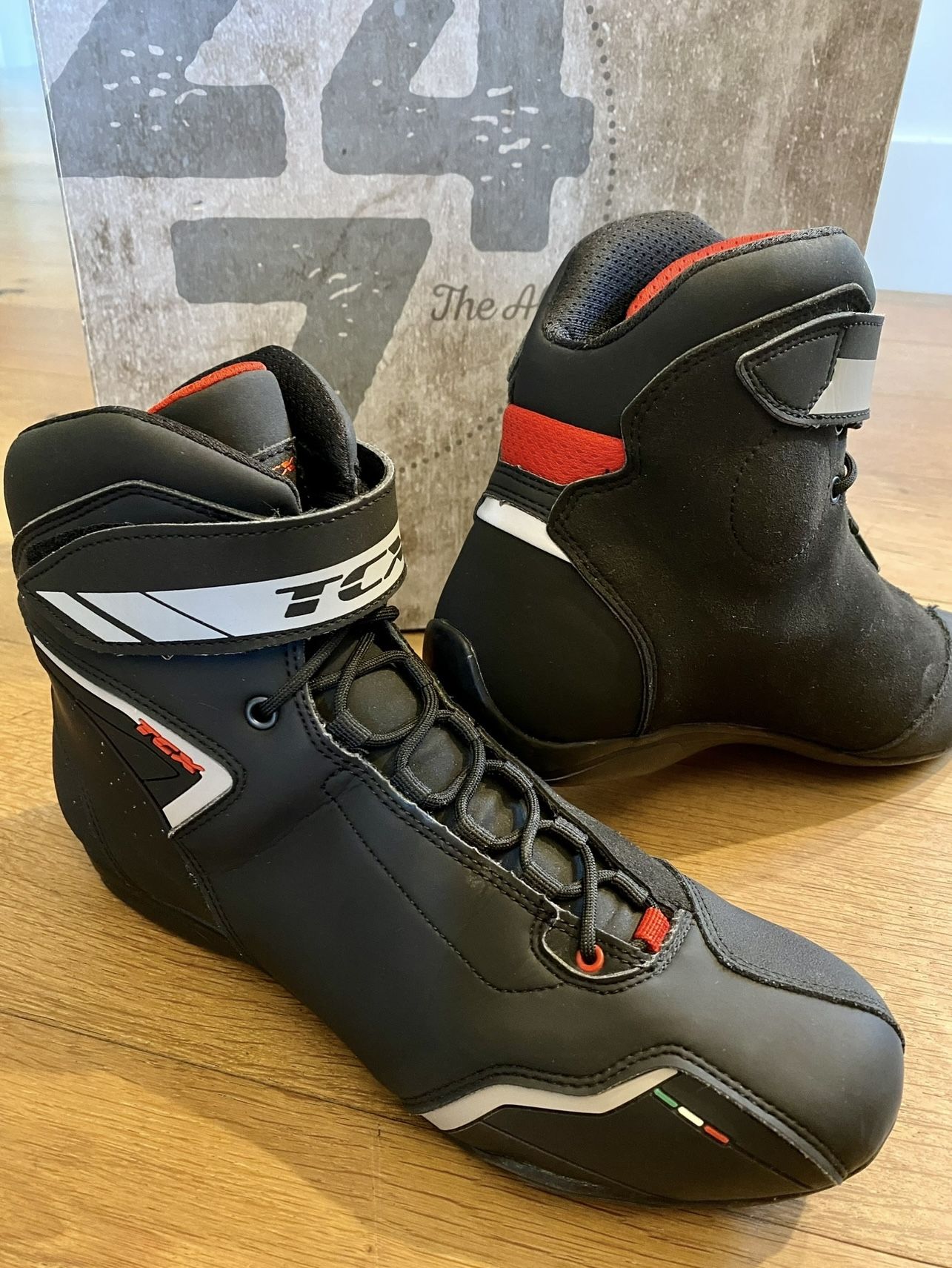 Motorcycle Boots - TCX Size 43 / 9 LIKE NEW in box