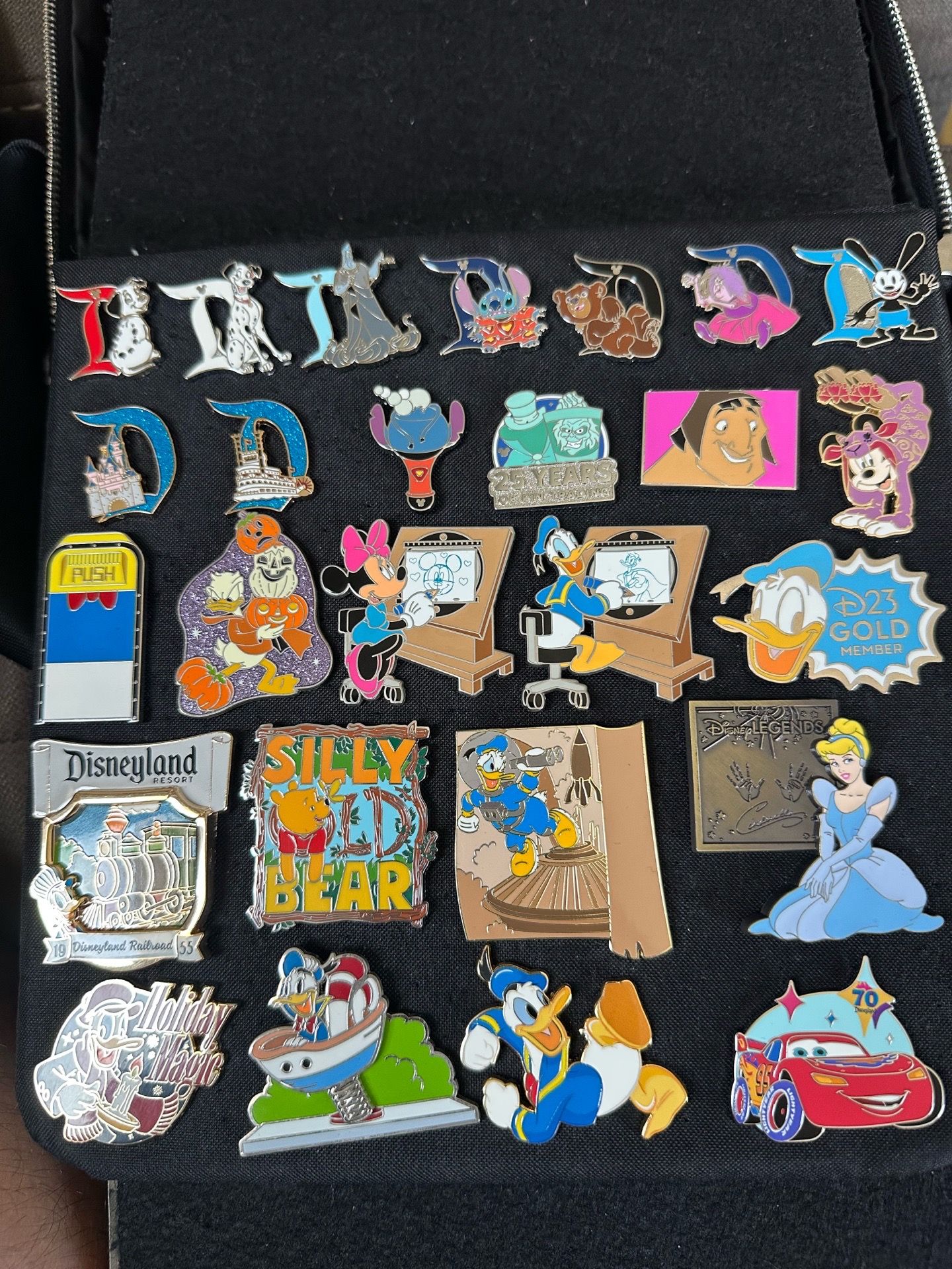 Disney pins