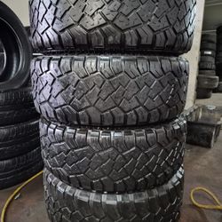 35x12.50r17 