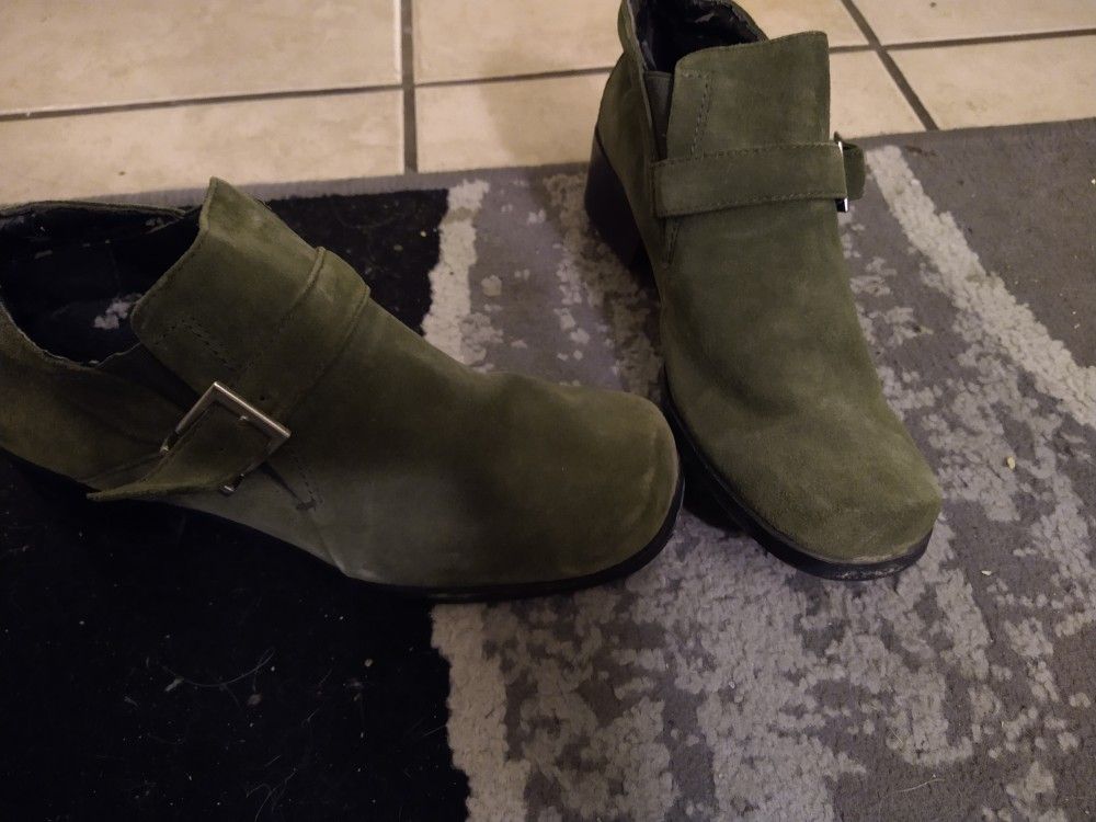 Green Boot Cut