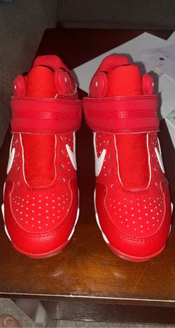 3.5Y Cleats Red Nike FastFlex