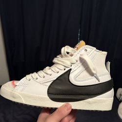 Nike Blazer Size 8