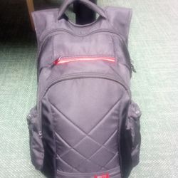 Case logic Backpack (Black & Red) 