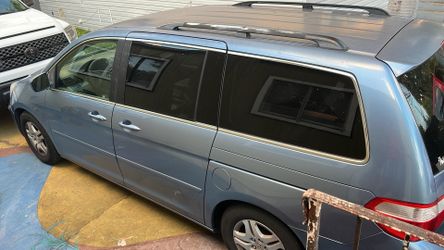 Honda Odyssey 2006.