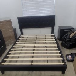 Queen Size Bed - CAMA Queen 