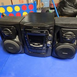 Panasonic SA-AK100 5 CD Stereo System AM/F- Radio-Cassette-AUX $40
