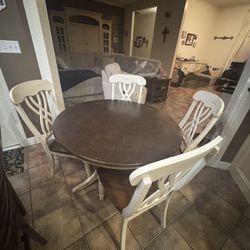 Table And Chairs  For SALE 