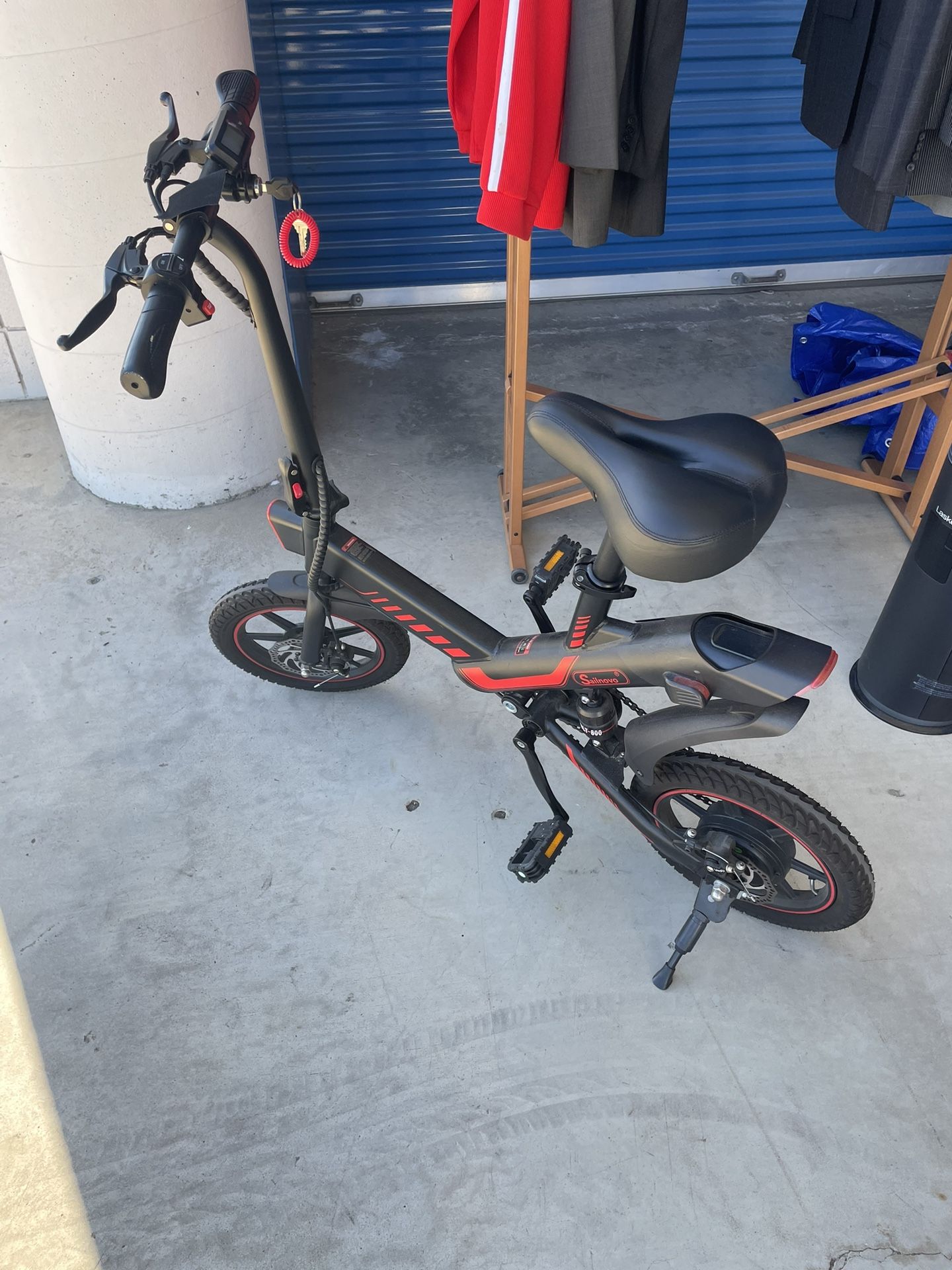 Small Electric Bike, Excellent Condition