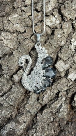 Swan Pendent