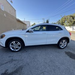 2015 Mercedes Benz GLA 250