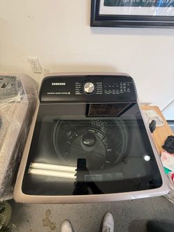 Healy used bubble wrapped smart Samsung Washer and Dryer