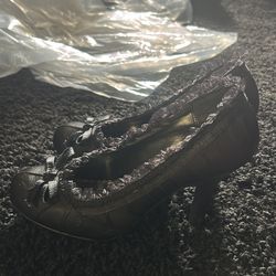 Laced black heels (size 7)