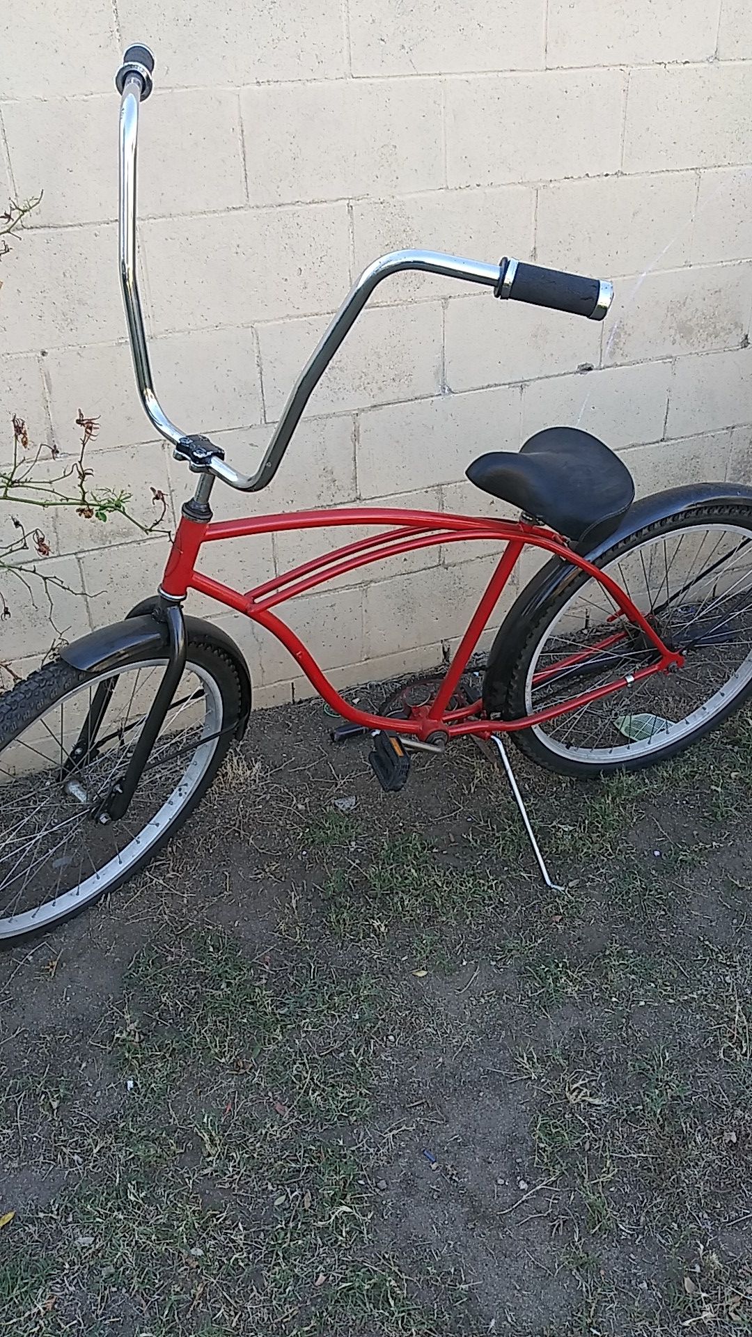 Schwinn beach cruiser with ape hangers