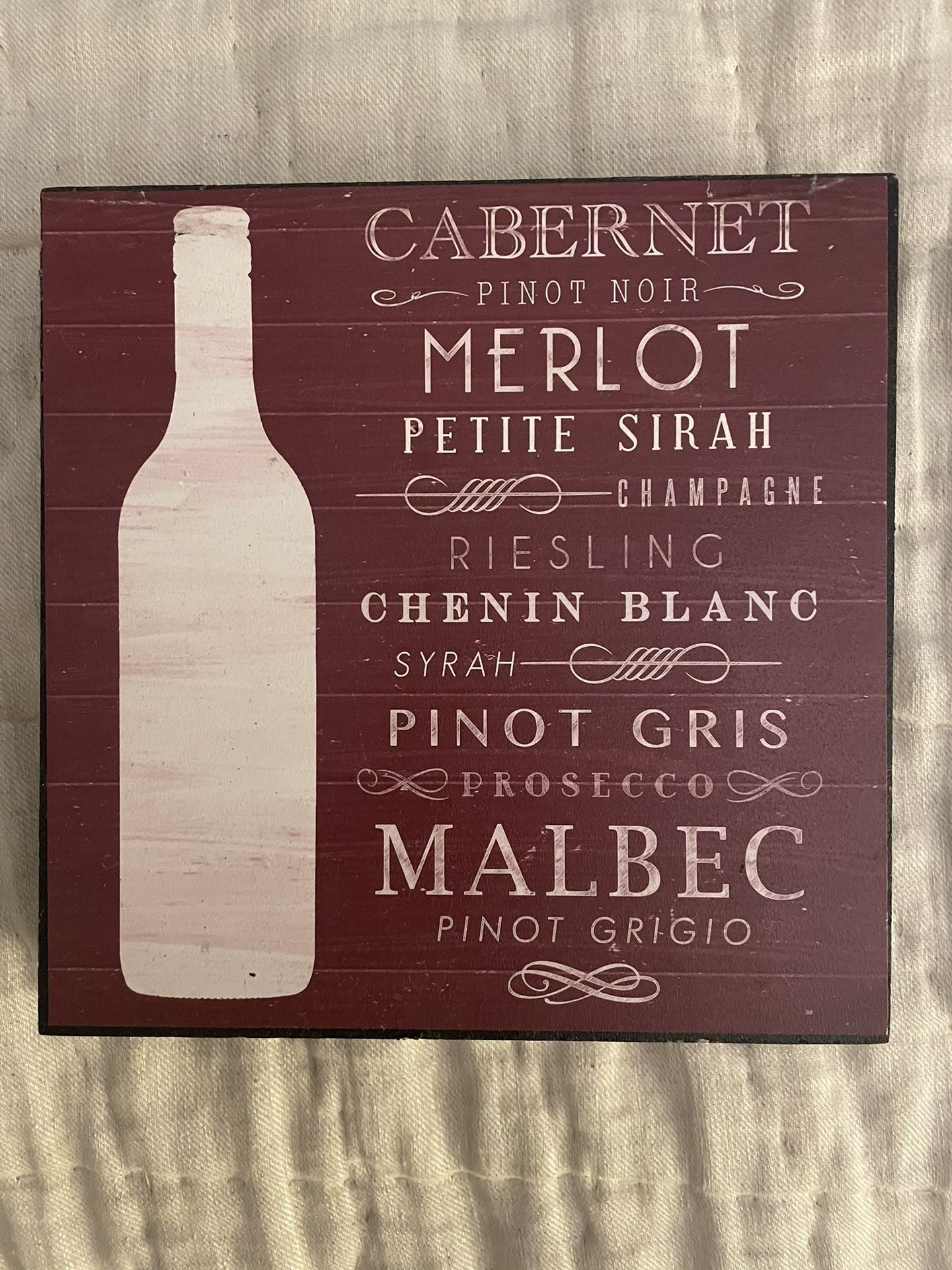 Wooden Wine Decor