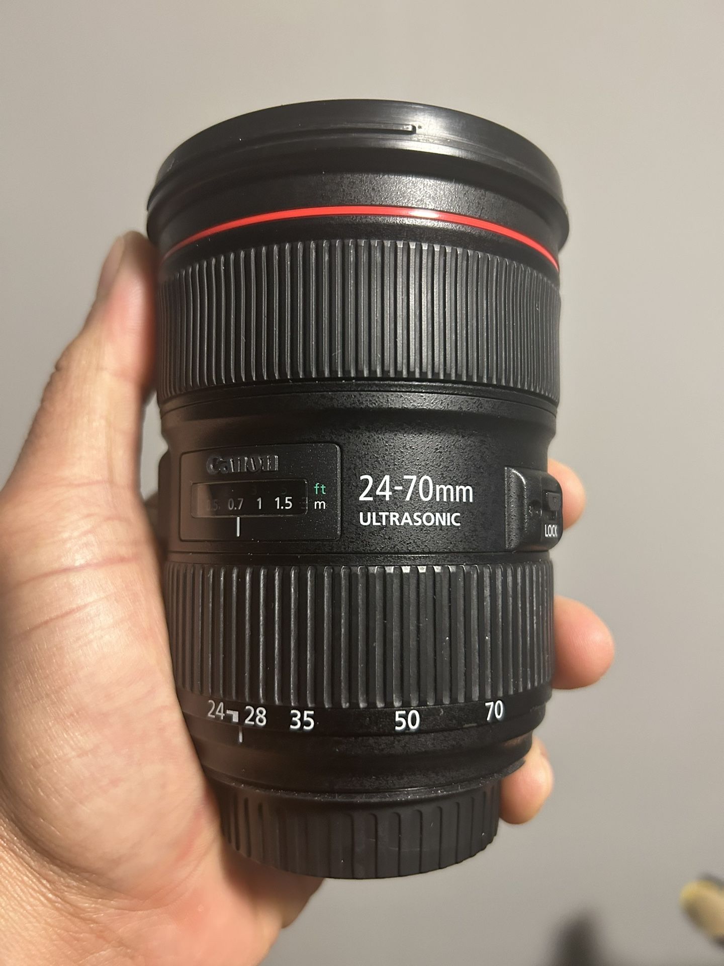 Canon EF 24-70mm F/2.8L II USM Lens - Excellent Condition