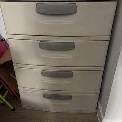 Sterilite 4drawer (plastic)