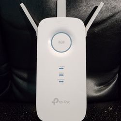 TP-Link AC1900 WiFi Range Extender RE550

