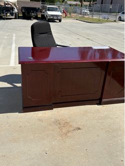 Red Mahogany office set