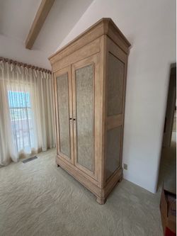 Armoire