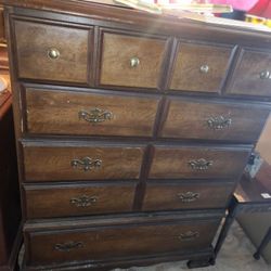 5 Drawer Dresser 
