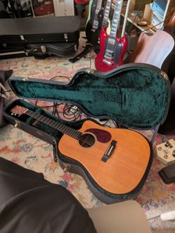 Martin dcx1e with case u s a with hard case