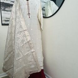 Pakistani Shalwar Kameez
