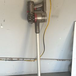 Dyson Cordless Vaccum 