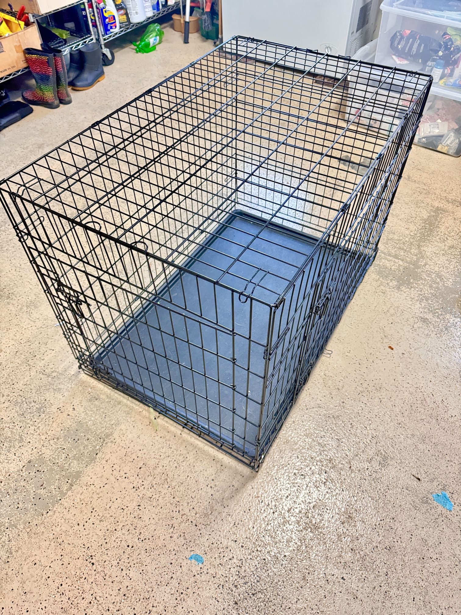 Like New Large 2-Door  Dog Training Cage Crate Easy To Fold And Clean