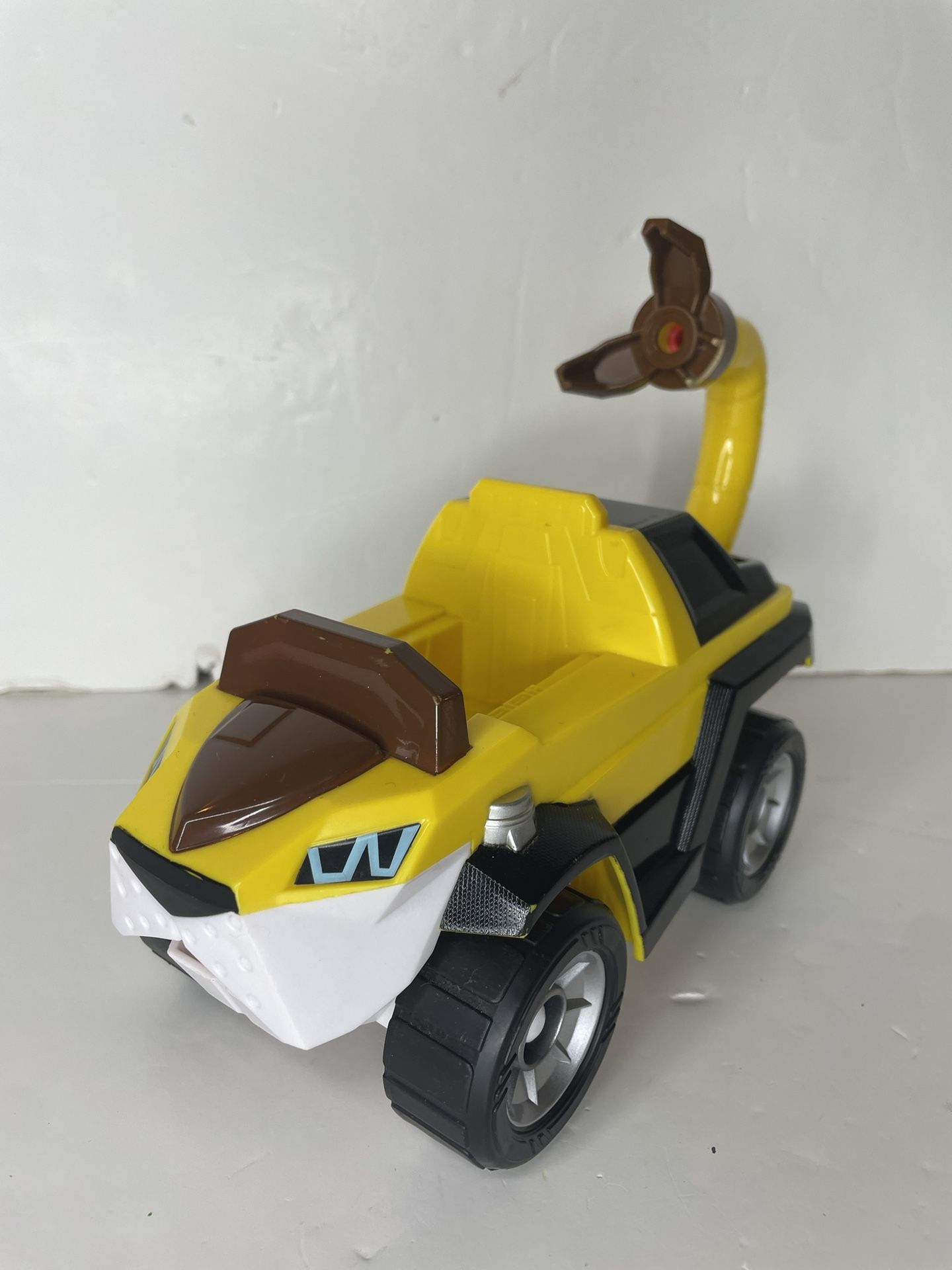 Paw patrol cat pack vehicle