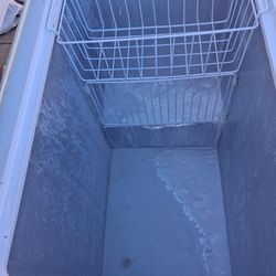 SELLING THIS FREEZER WORKS GREAT MUST SELL .